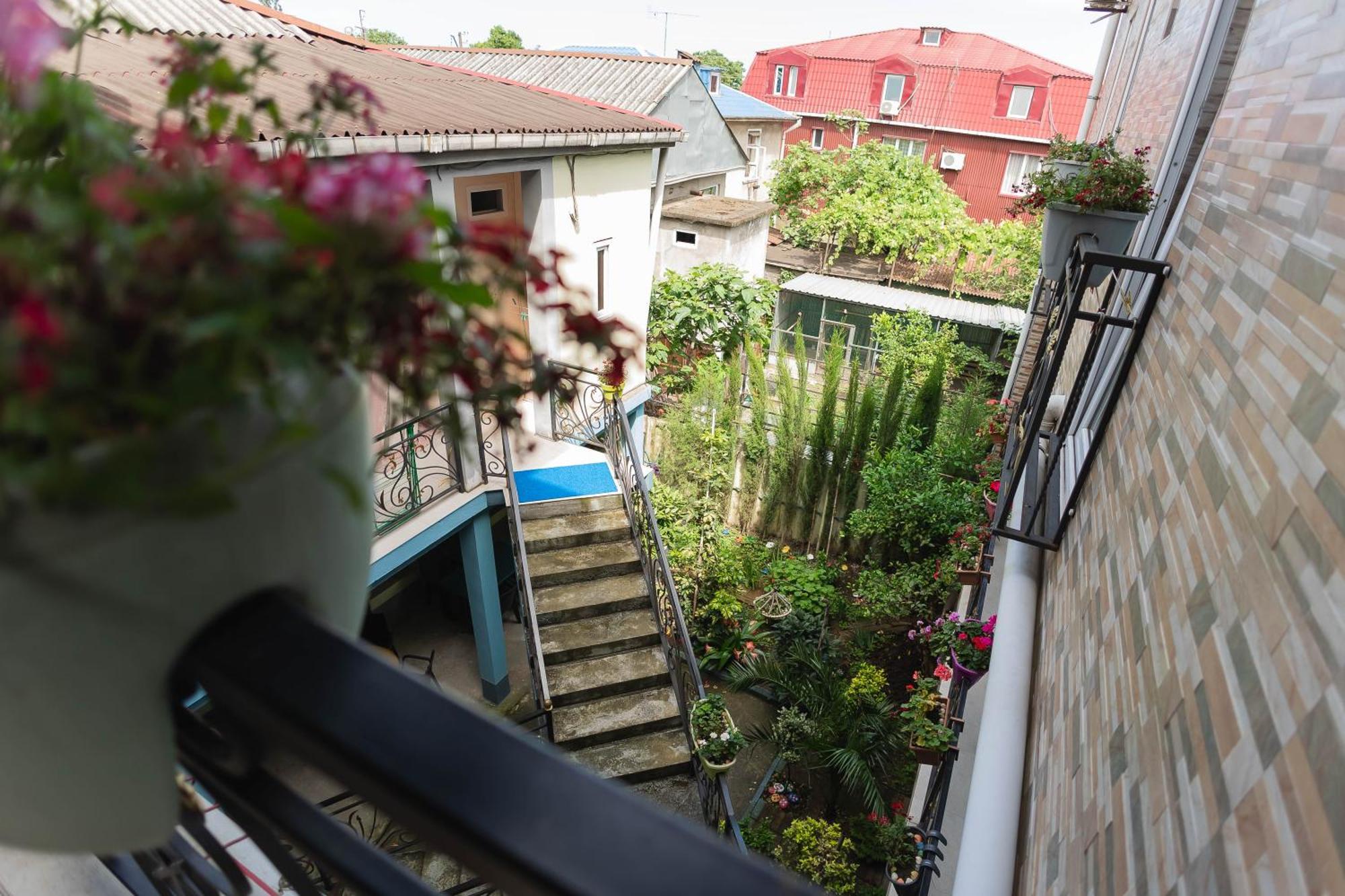 Guest House Ocean Force Batumi Exterior foto