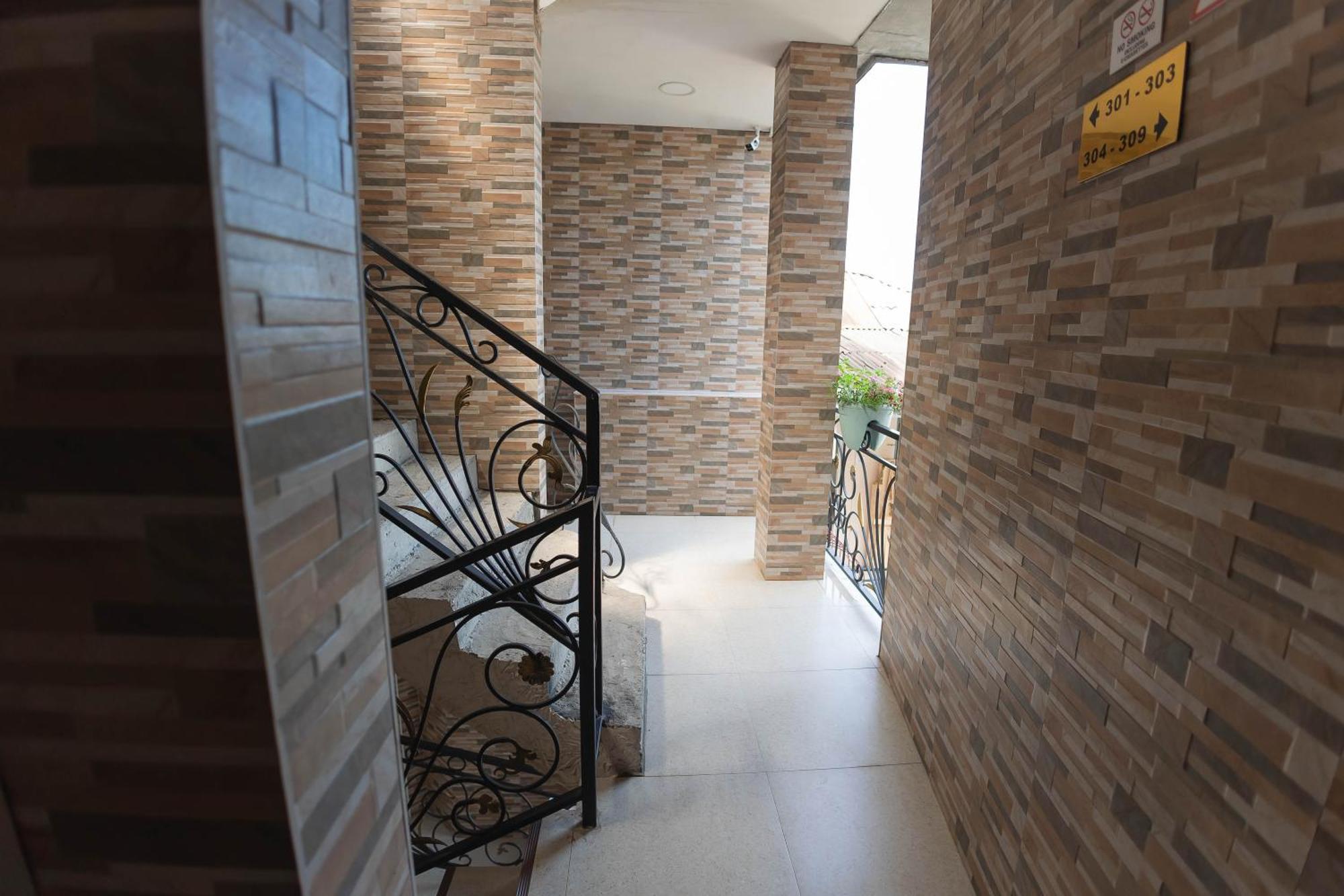 Guest House Ocean Force Batumi Exterior foto