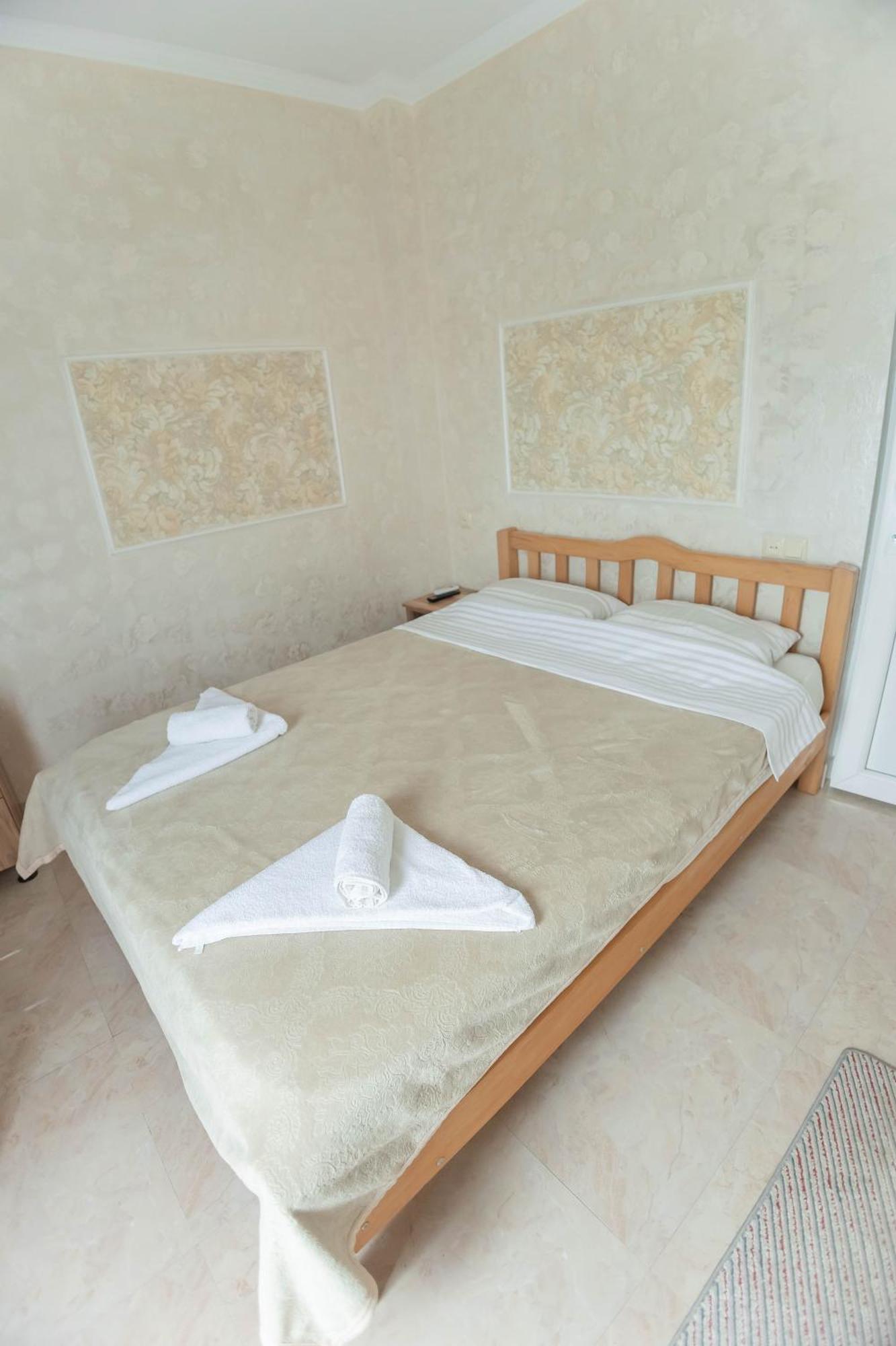 Guest House Ocean Force Batumi Exterior foto